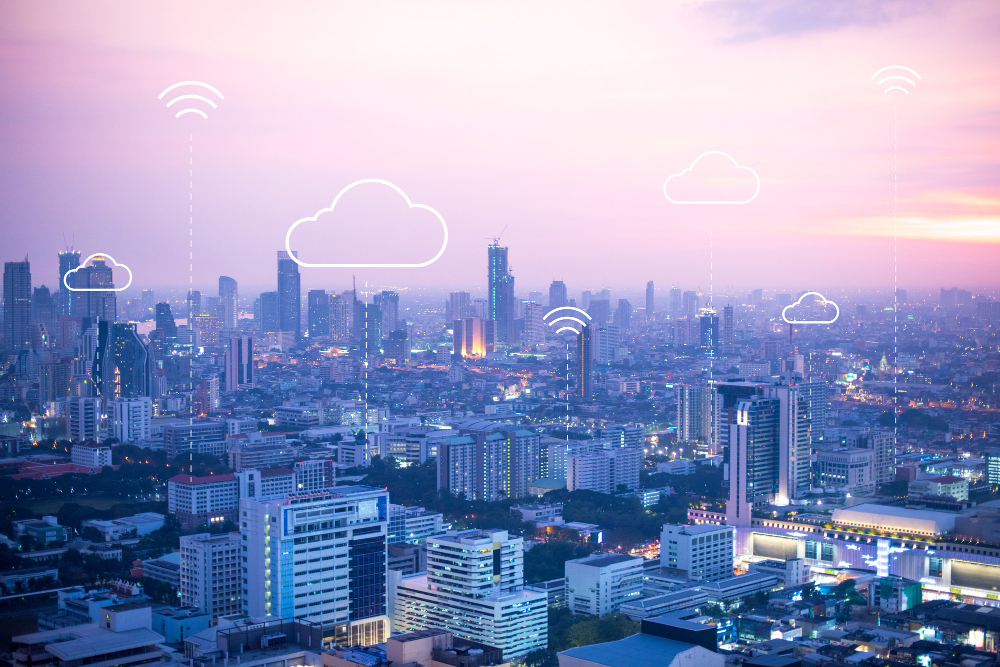 <a href="https://www.magnific.com/ru/free-photo/cloud-computing-banner-background-smart-city_16016425.htm#fromView=search&page=1&position=11&uuid=1179f926-2589-4601-b39e-c321138243d6&query=%D0%B8%D0%BD%D1%82%D0%B5%D1%80%D0%BD%D0%B5%D1%82">Изображение от rawpixel.com на Magnific</a> Связь 2